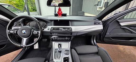 BMW 530d 12 of 13