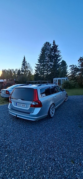 Volvo V70 4 of 7