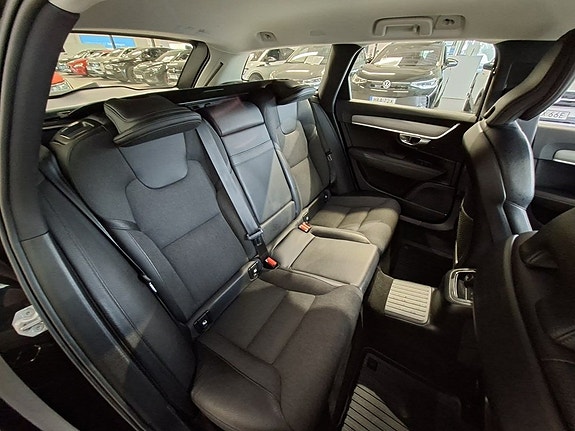 Volvo V90 9 of 13