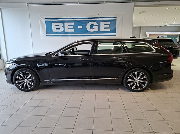 Volvo V90 2 of 13