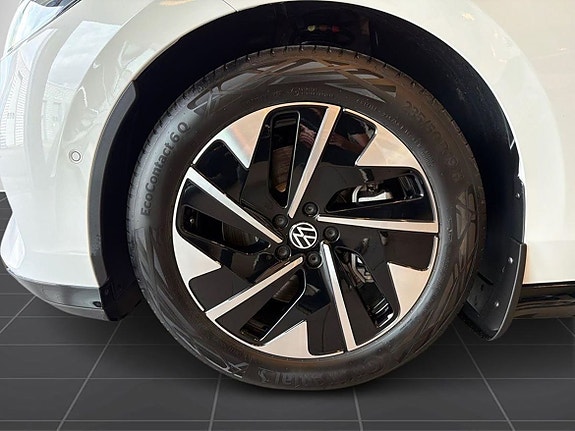 Volkswagen ID.7 9 of 17