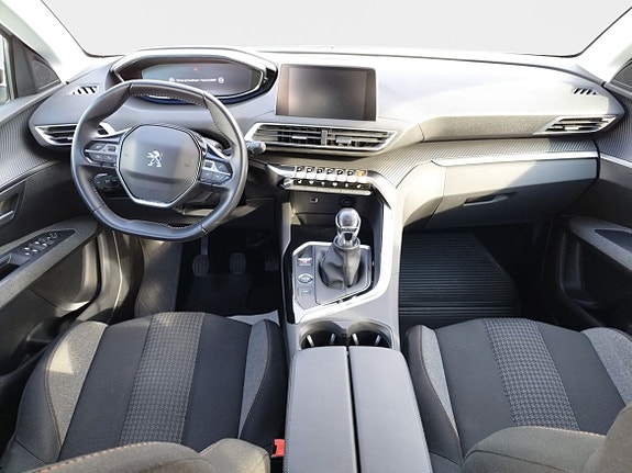Peugeot 5008 10 of 19