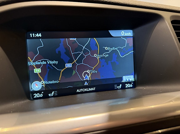 Volvo V60 Cross Country 13 of 22