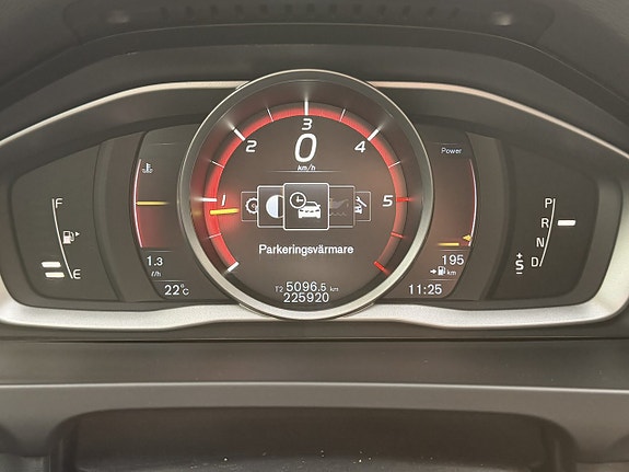 Volvo V60 Cross Country 12 of 22