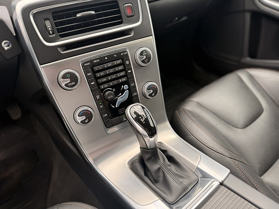 Volvo V60 Cross Country 16 of 22