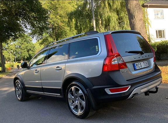 Volvo XC70 4 of 8