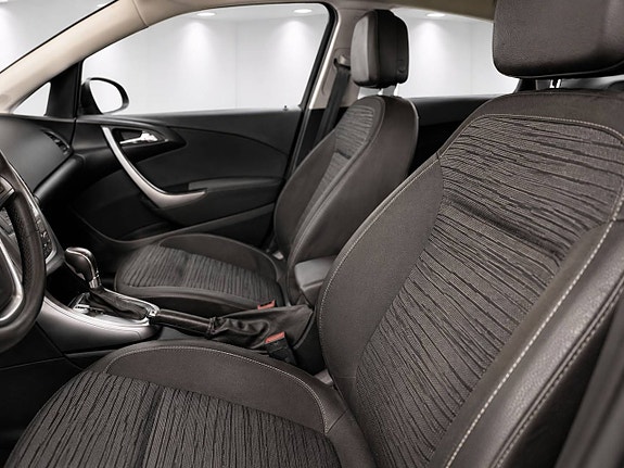 Opel Astra 10 of 11