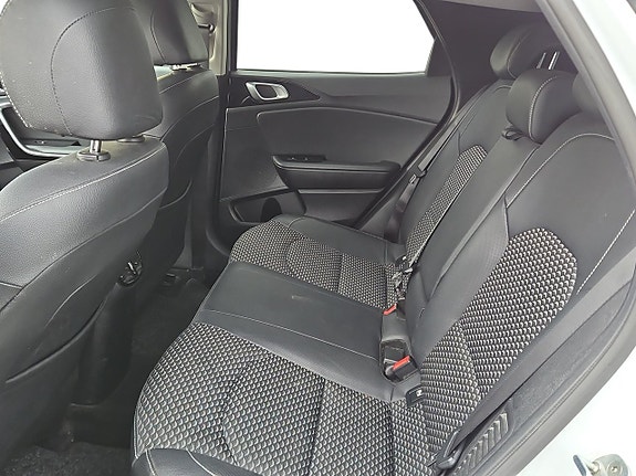 Kia XCeed 7 of 8