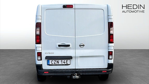 Nissan NV300 7 of 10