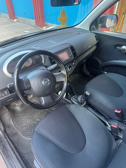 Nissan Micra 3 of 3