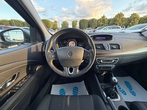 Renault Megane 17 of 21