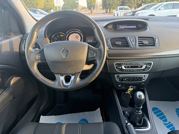 Renault Megane 18 of 21