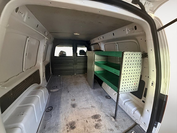 Volkswagen Caddy Maxi 12 of 13