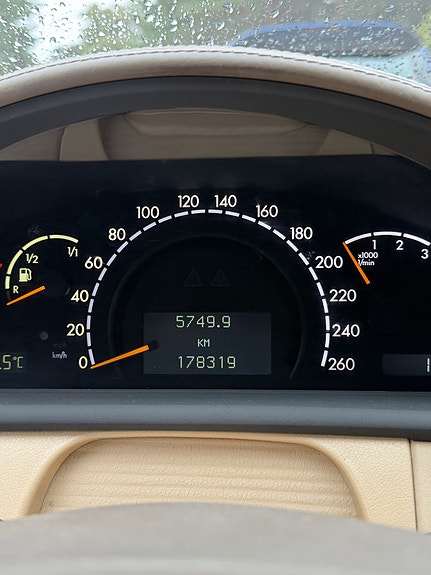 Mercedes-Benz CL500 12 of 17