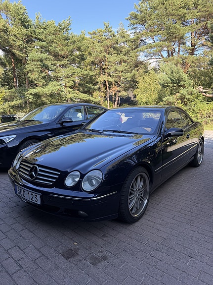 Mercedes-Benz CL500 2 of 17