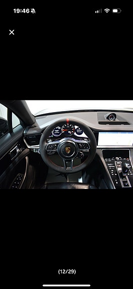 Porsche Panamera 4S 8 of 13