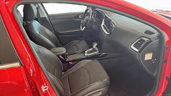 Kia Ceed 3 of 12