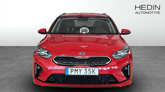 Kia Ceed 8 of 12