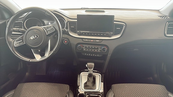 Kia Ceed 4 of 12
