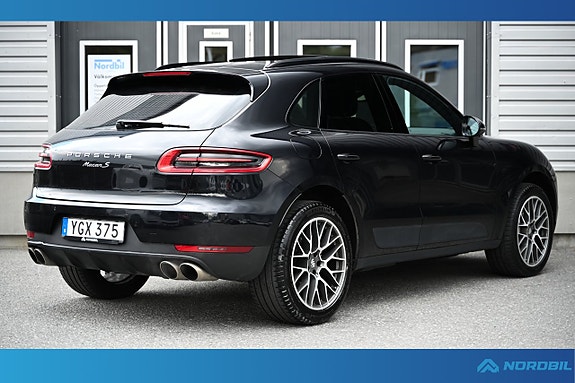 Porsche Macan S 2 of 20