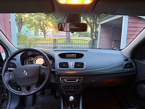 Renault Megane III 8 of 11