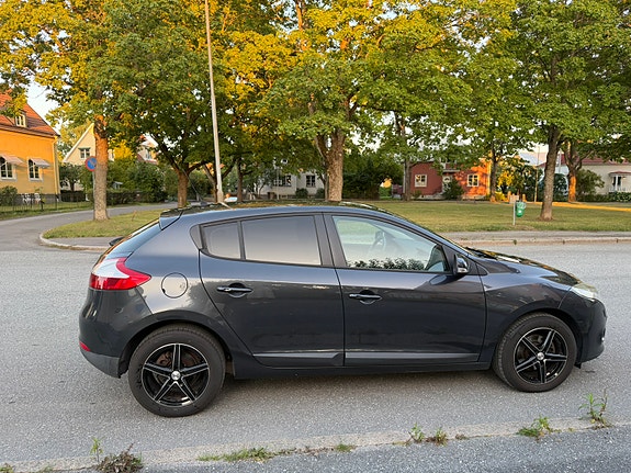 Renault Megane III 3 of 11