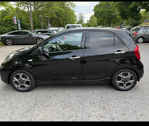 Kia Picanto 4 of 6