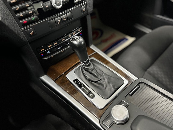 Mercedes-Benz E220 22 of 27