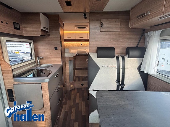 Weinsberg CaraCompact Suite MB EDITION [PEPPER] 640 MEG (Perfomancepaket/lithiumbatter 13 of 25