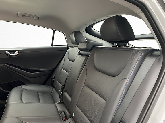 Hyundai IONIQ 28 of 30