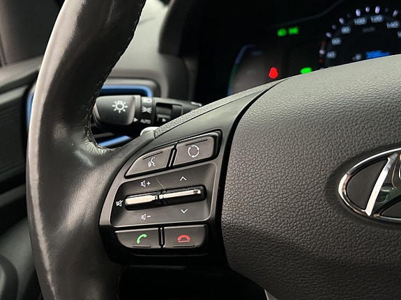 Hyundai IONIQ 18 of 30
