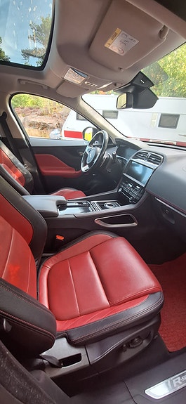 Jaguar F-PACE 10 of 12