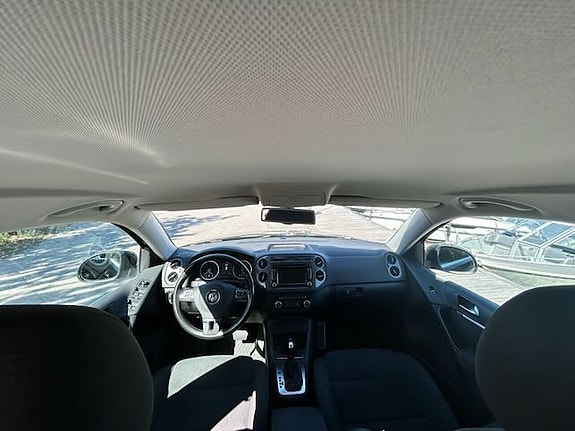 Volkswagen Tiguan 4 of 11