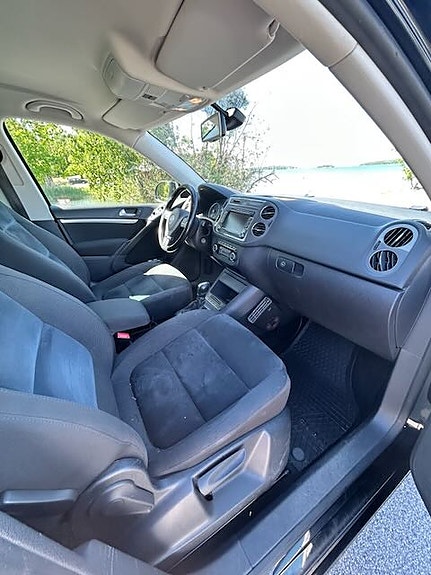 Volkswagen Tiguan 3 of 11