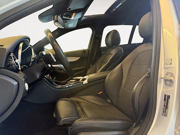 Mercedes-Benz C220 9 of 26