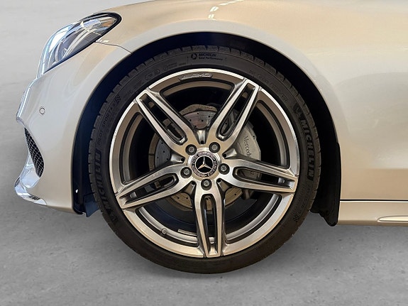 Mercedes-Benz C220 8 of 26
