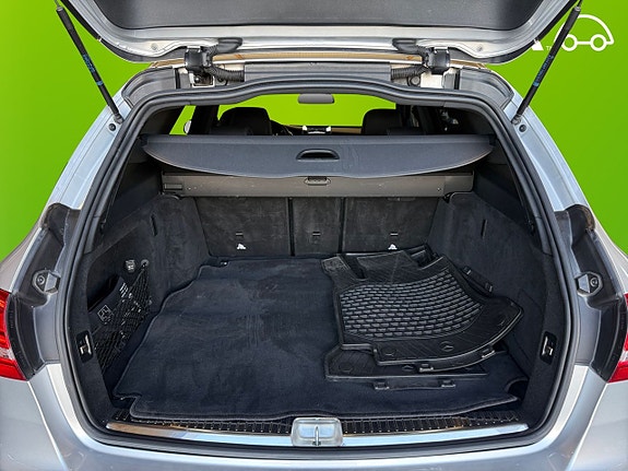 Mercedes-Benz C220 16 of 26