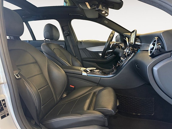 Mercedes-Benz C220 15 of 26