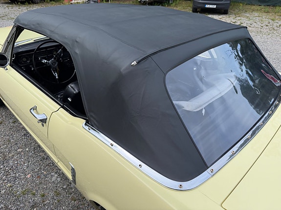 Ford Mustang 23 of 24
