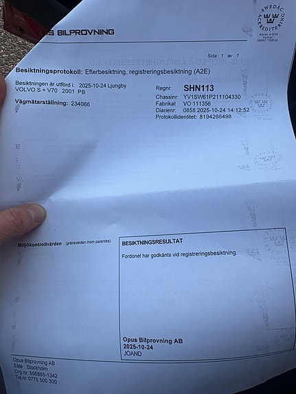 Volvo V70 10 of 12