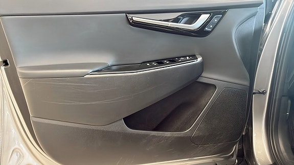 Kia EV6 11 of 12