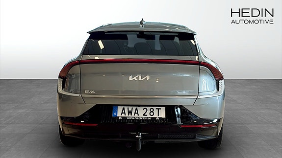 Kia EV6 7 of 12