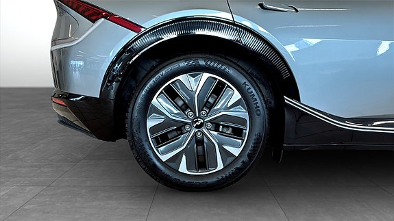 Kia EV6 9 of 12