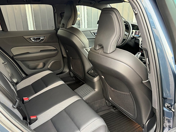Volvo V60 13 of 19