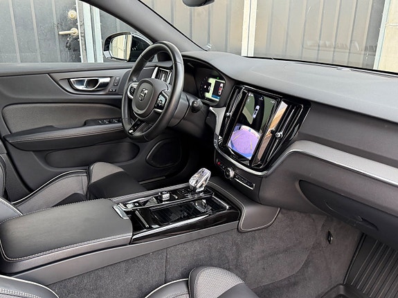 Volvo V60 14 of 19