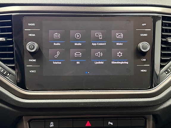 Volkswagen T-Roc 13 of 15