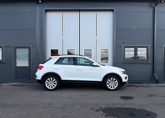 Volkswagen T-Roc 4 of 15