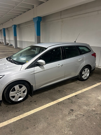 Ford Focus 3 of 7