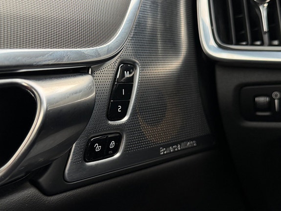 Volvo V90 Cross Country 23 of 24