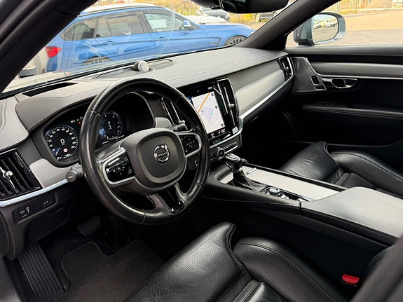 Volvo V90 Cross Country 9 of 24